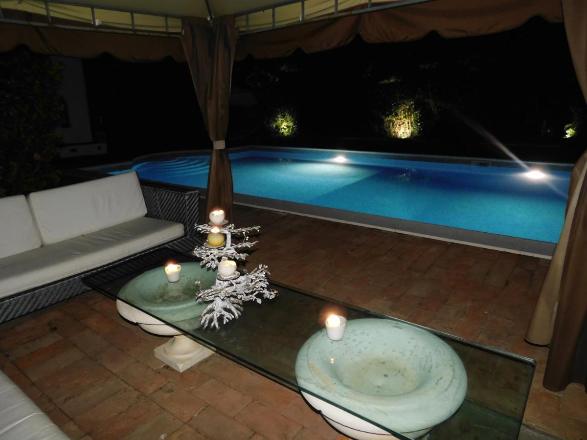 Appartamento Con Piscina Immersa Nel Verde كاشينا المظهر الخارجي الصورة